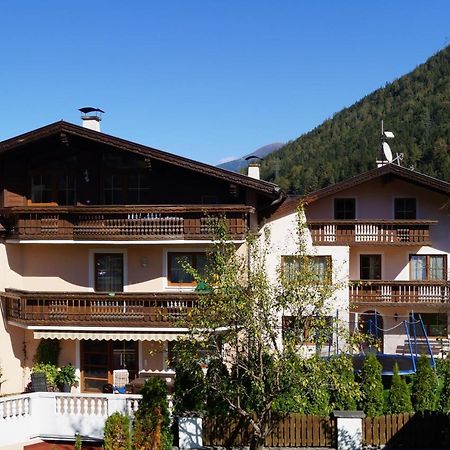 Ferienhaus Bergblick Fulpmes Esterno foto