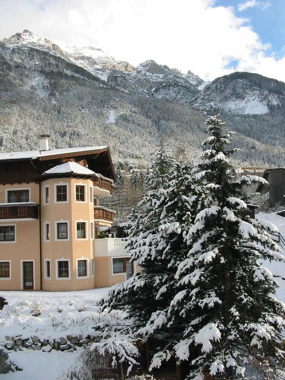 Ferienhaus Bergblick Fulpmes Esterno foto