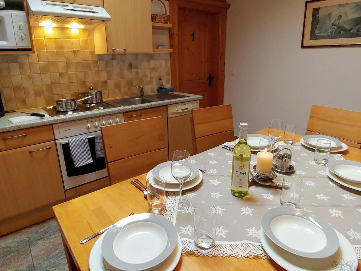 Ferienhaus Bergblick Fulpmes Esterno foto